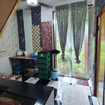 Chalet Kampong Semawar Kuala Kangsar Eksteriør bilde
