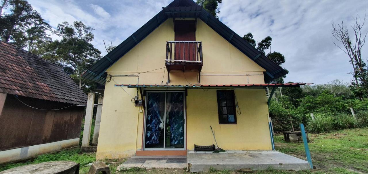 Chalet Kampong Semawar Kuala Kangsar Eksteriør bilde