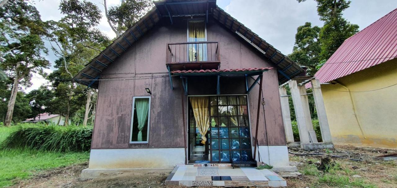 Chalet Kampong Semawar Kuala Kangsar Eksteriør bilde