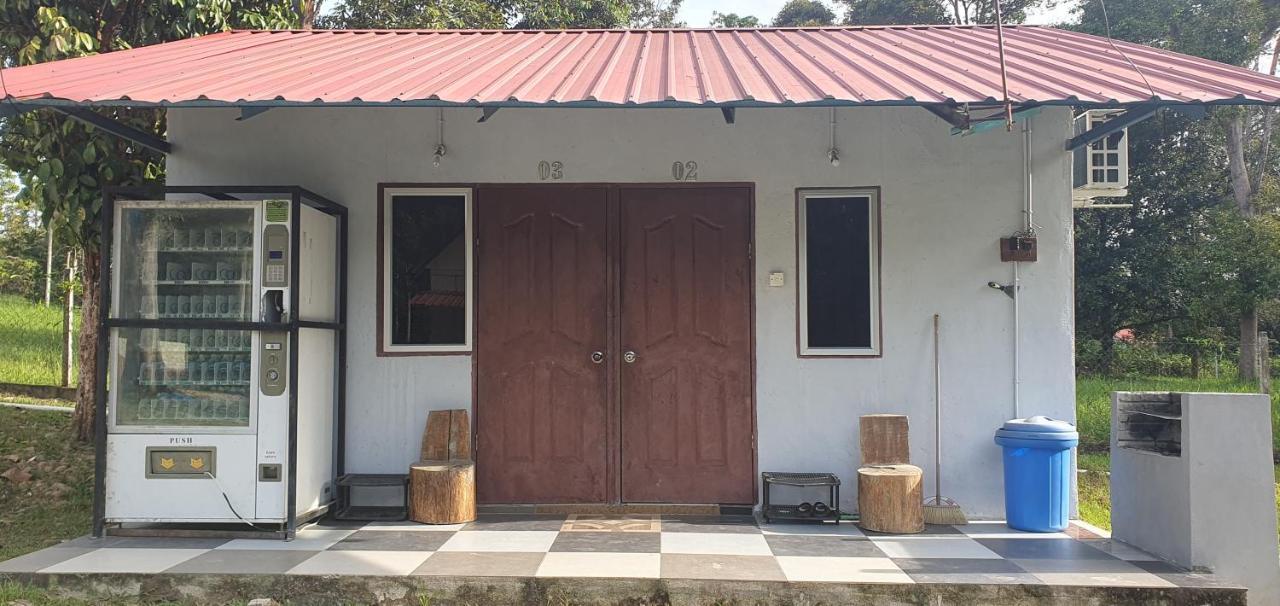 Chalet Kampong Semawar Kuala Kangsar Eksteriør bilde