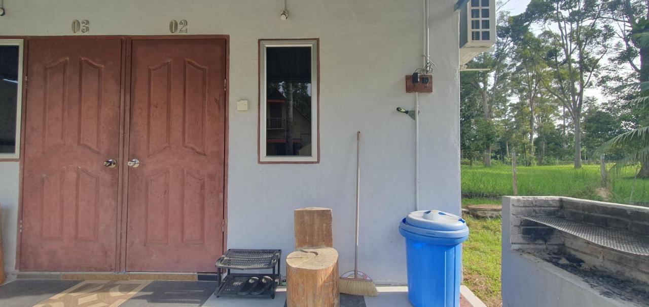 Chalet Kampong Semawar Kuala Kangsar Eksteriør bilde